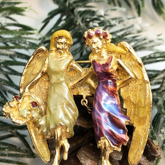 Vintage Kirks Folly Angel Brooch - Picture 1 of 5